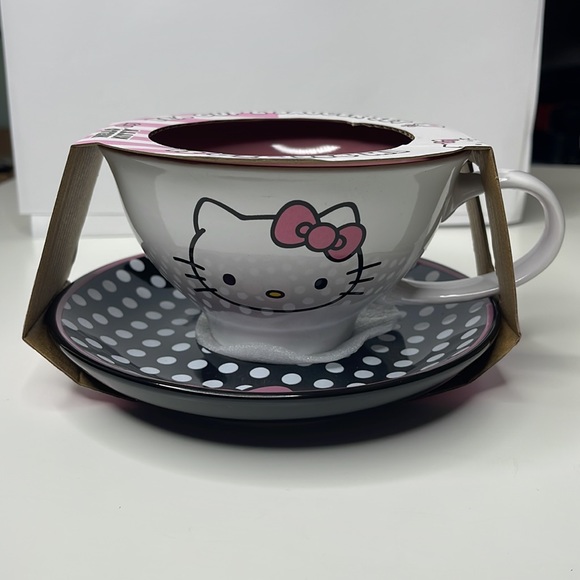 New Hello Kitty Tea cup & saucer set 12oz - Picture 14 of 16